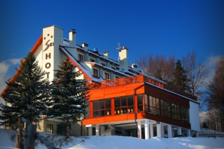 Ski Hotel