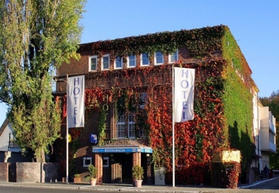 hotel *** - Hotel Wodnik Wrocław