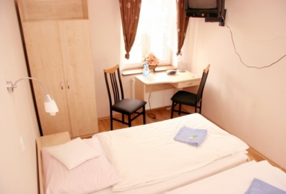hotel *** - Hotel „Eljan” - Pokoje - zdjęcie 8