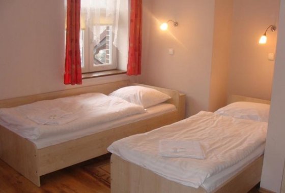 hotel *** - Hotel „Eljan” - Pokoje - zdjęcie 7