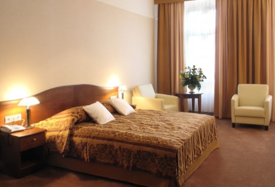 hotel **** - Hotel Ambasadorski - Pokoje - zdjęcie 1