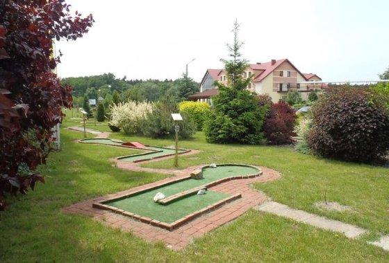 Hotel Rubbens & Monet - minigolf -  Sale Biznesowe