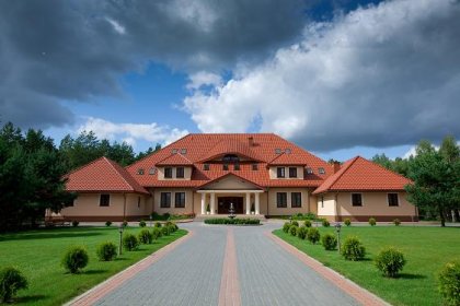 hotel *** - Hotel Dworek Tryumf - zdjęcie 1