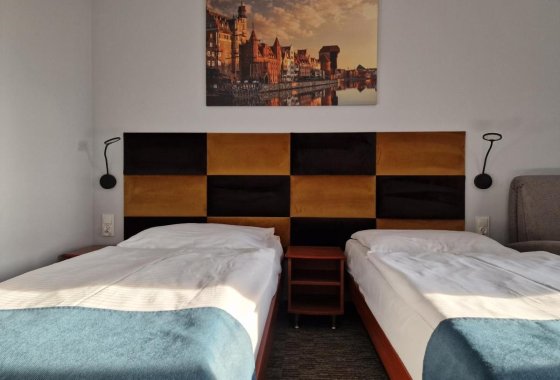 hotel - Hotel Podróżnik - Pokoje - zdjęcie 8