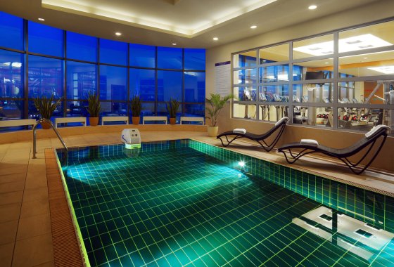 hotel ***** - Sheraton Poznan Hotel - Usługi - zdjęcie 3