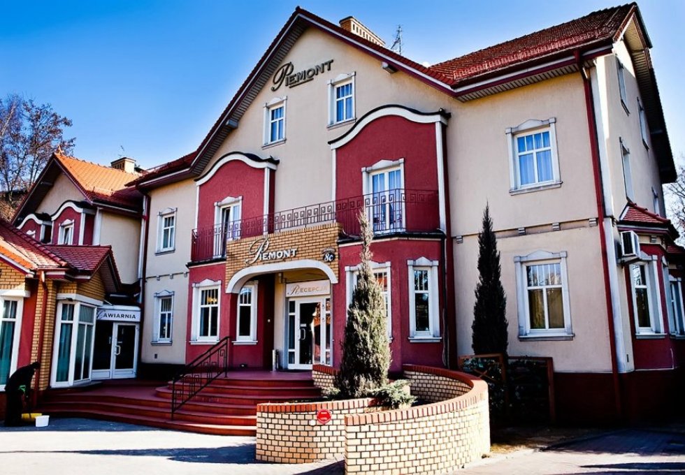 hotel *** - Piemont Hotel i Restauracja ***