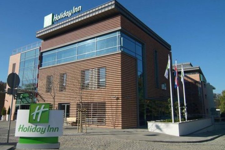 Holiday Inn 
