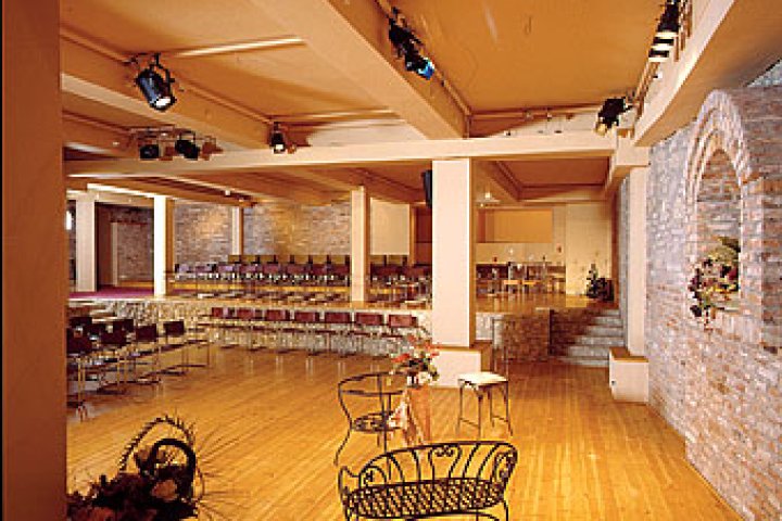 Krakowska Opera Kameralna ***