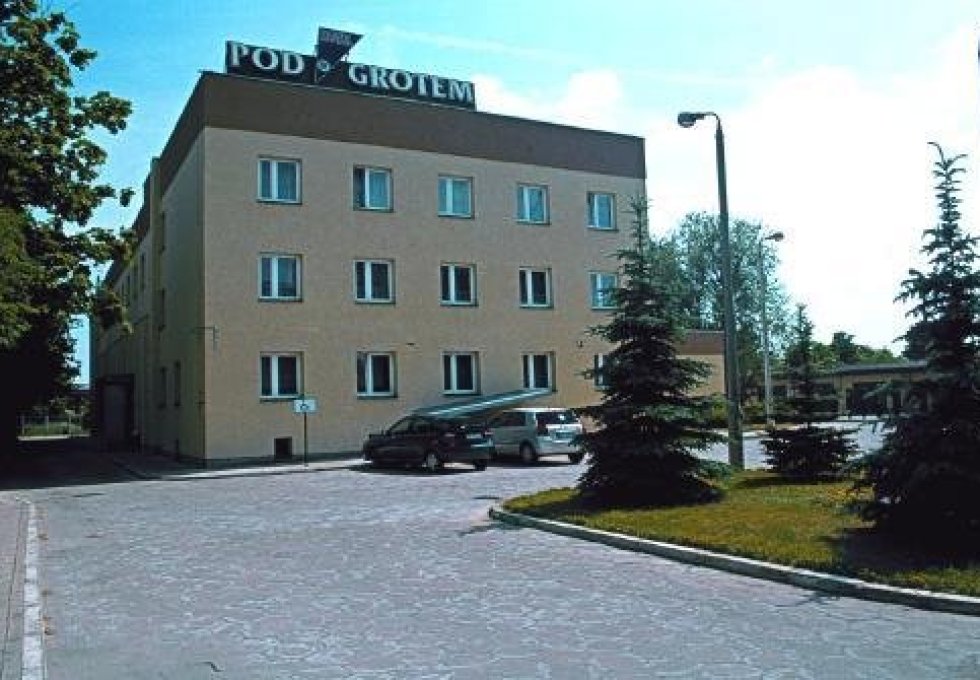 hotel - Hotel Pod Grotem