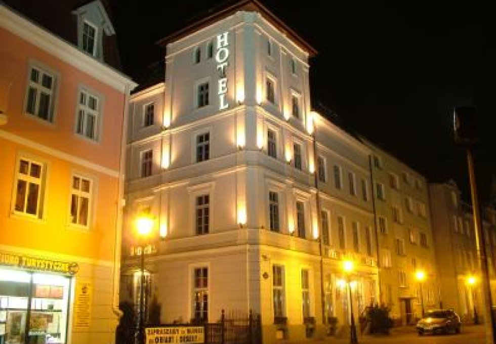 hotel *** - Hotel Marmułowski ***