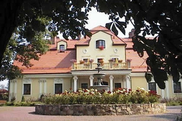 Dwór Szczepańskich ****