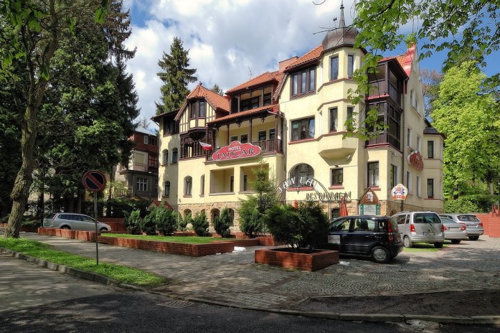 Hotel Jantar Polanica Zdrój