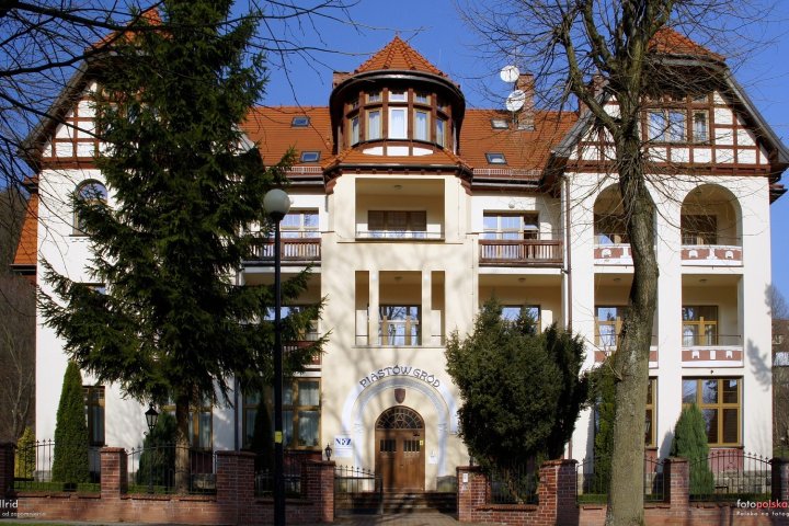 Hotel Piastów Gród ***