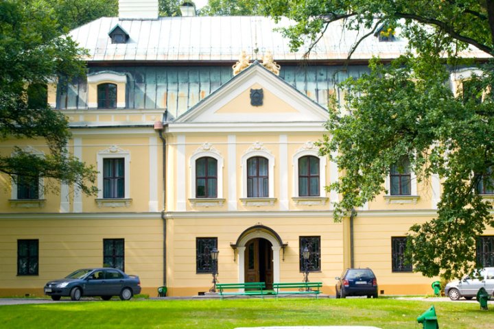 Pałac w Rybnej