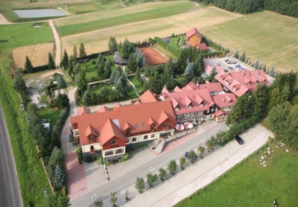 hotel *** - Hotel Restauracja Chata za Wsią