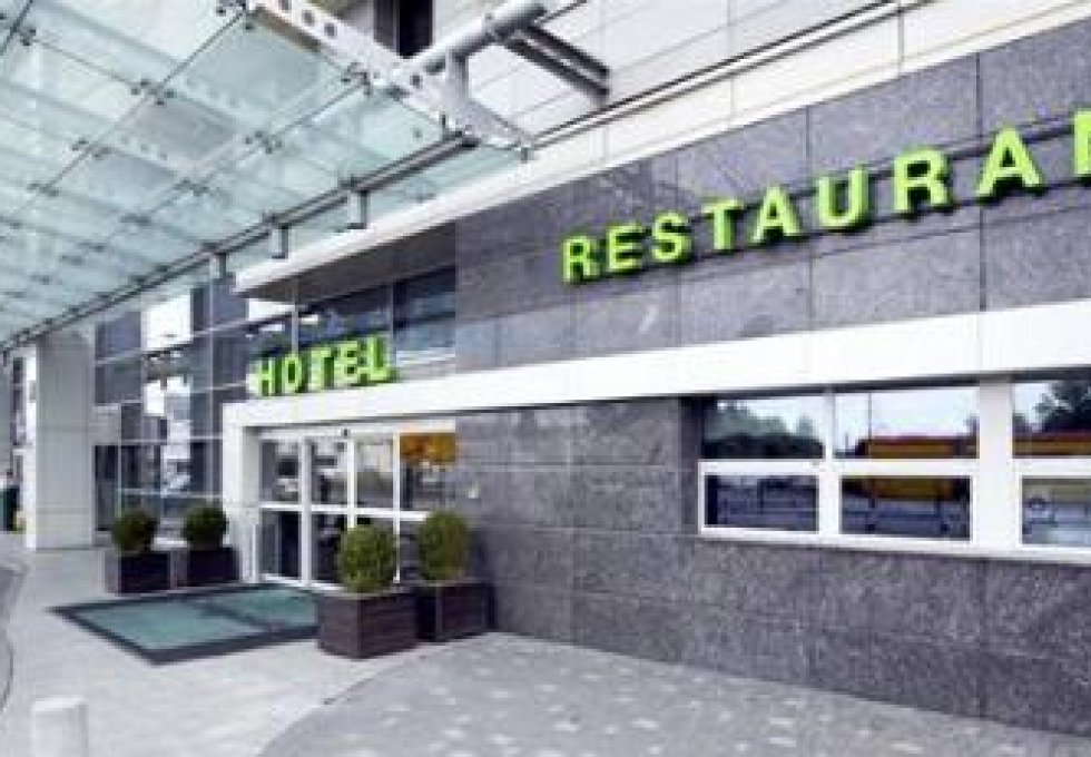 hotel *** - Hotel Campanile Warszawa