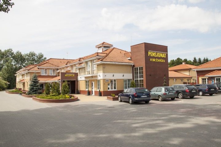 Pensjonat & Klub Jeździecki - Michelin