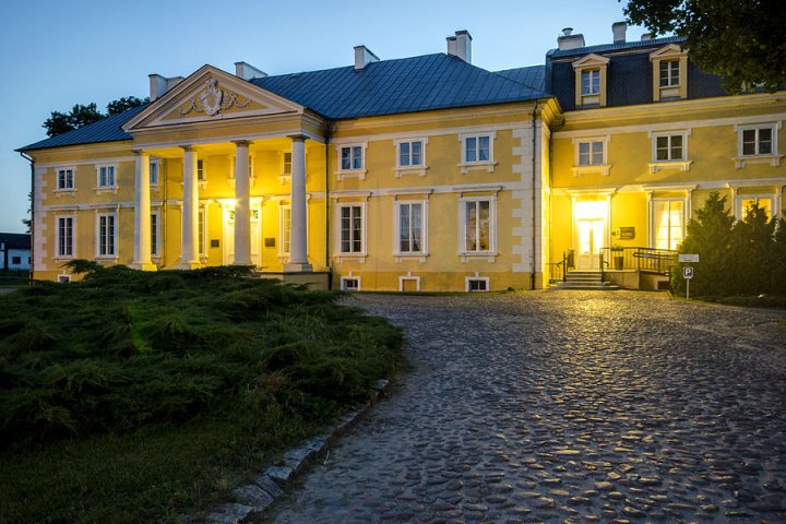 Pałac w Racocie
