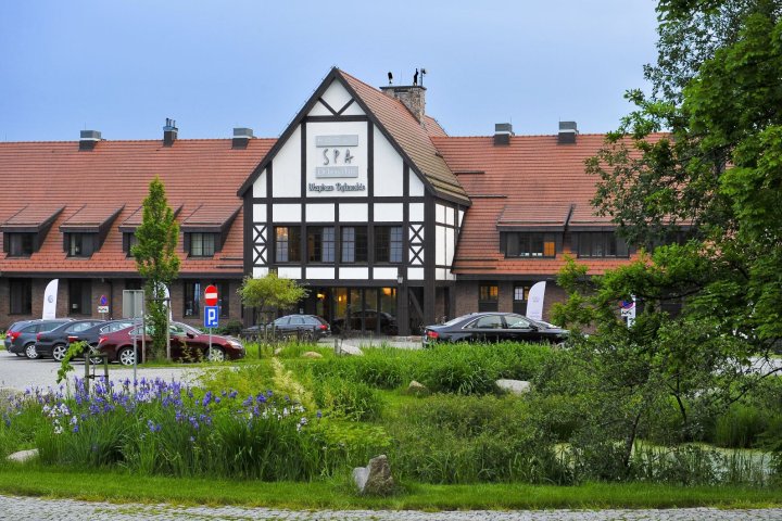 Hotel SPA Dr Irena Eris Wzgórza Dylewskie ****