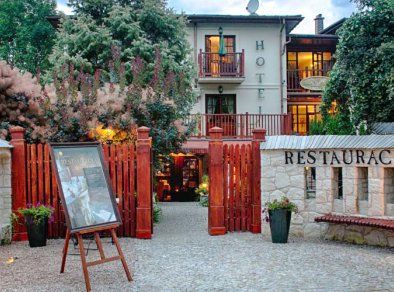 Hotel i Restauracja Dwa Księżyce