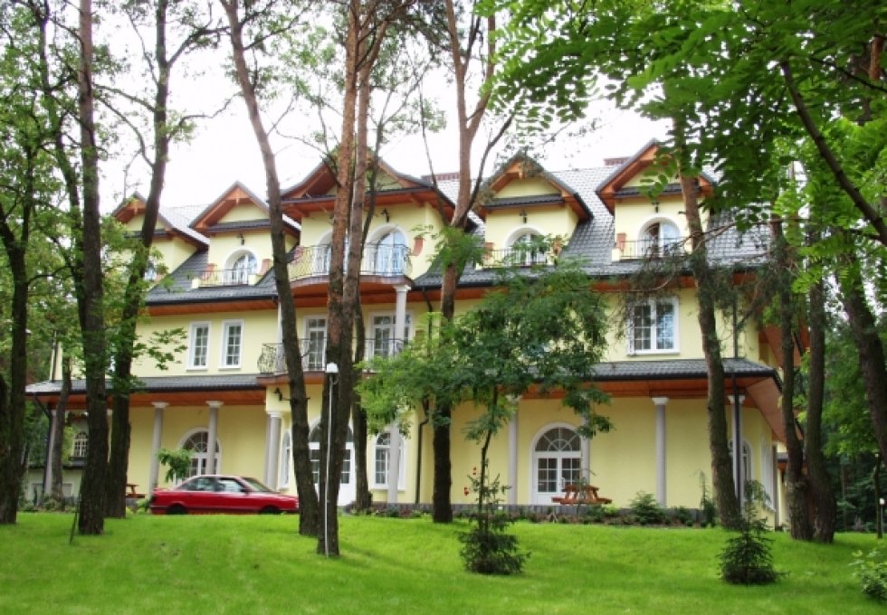 hotel - Hotel & Restauracja Leśny Dwór