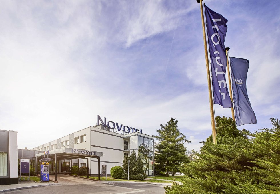 hotel *** - Novotel Wrocław ***