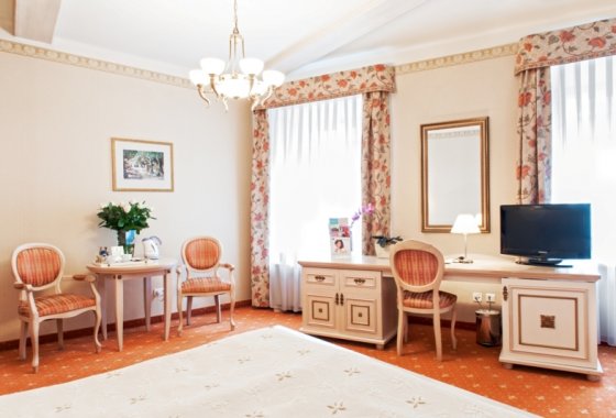 hotel **** - Hotel Amadeus - Pokoje - zdjęcie 3