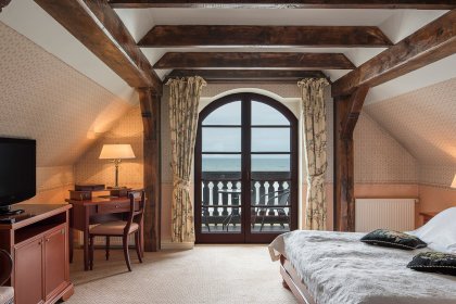 zamek - Hotel Neptun w Łebie - zdjęcie 10