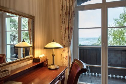 zamek - Hotel Neptun w Łebie - zdjęcie 9