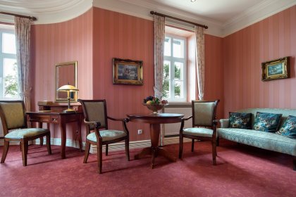 zamek - Hotel Neptun w Łebie - zdjęcie 15