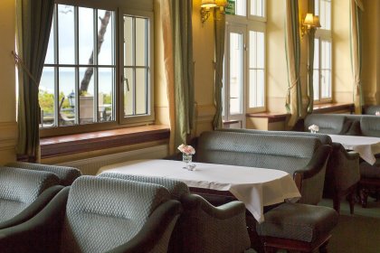 zamek - Hotel Neptun w Łebie - zdjęcie 25