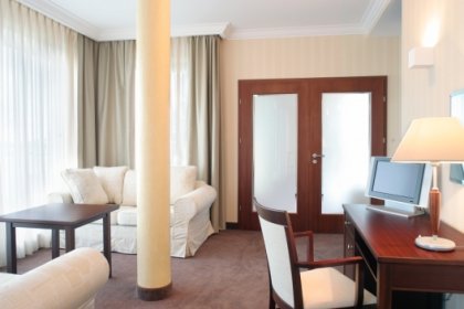 hotel *** - Hotel Kuracyjny - zdjęcie 3