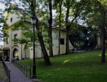 Hotel DOM ERAZMA przy pałacu Villa Decius
