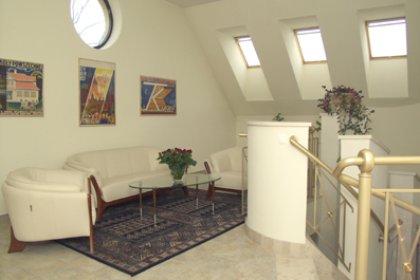 hotel *** - Hotel DOM ERAZMA przy pałacu Villa Decius - zdjęcie 2