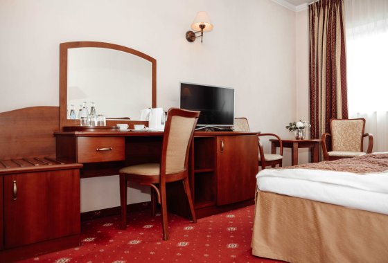 hotel **** - Hotel Sympozjum - Pokoje - zdjęcie 2