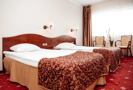 hotel **** - Hotel Sympozjum - Pokoje - zdjęcie 4