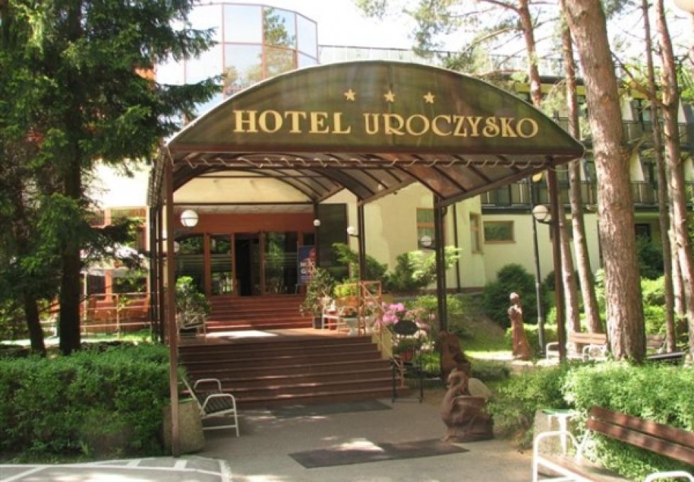 hotel *** - Hotel Uroczysko Centrum Konferencyjno - Rekreacyjne
