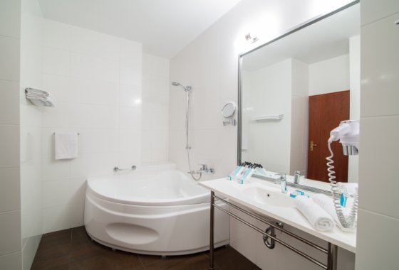 hotel **** - Hotel Hanza - Pokoje - zdjęcie 3