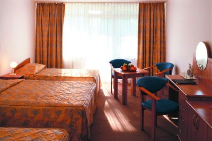 hotel *** - Hotel Neptun Ośrodek Szkoleniowo-Wypoczynkowy PKO BP SA - zdjęcie 1