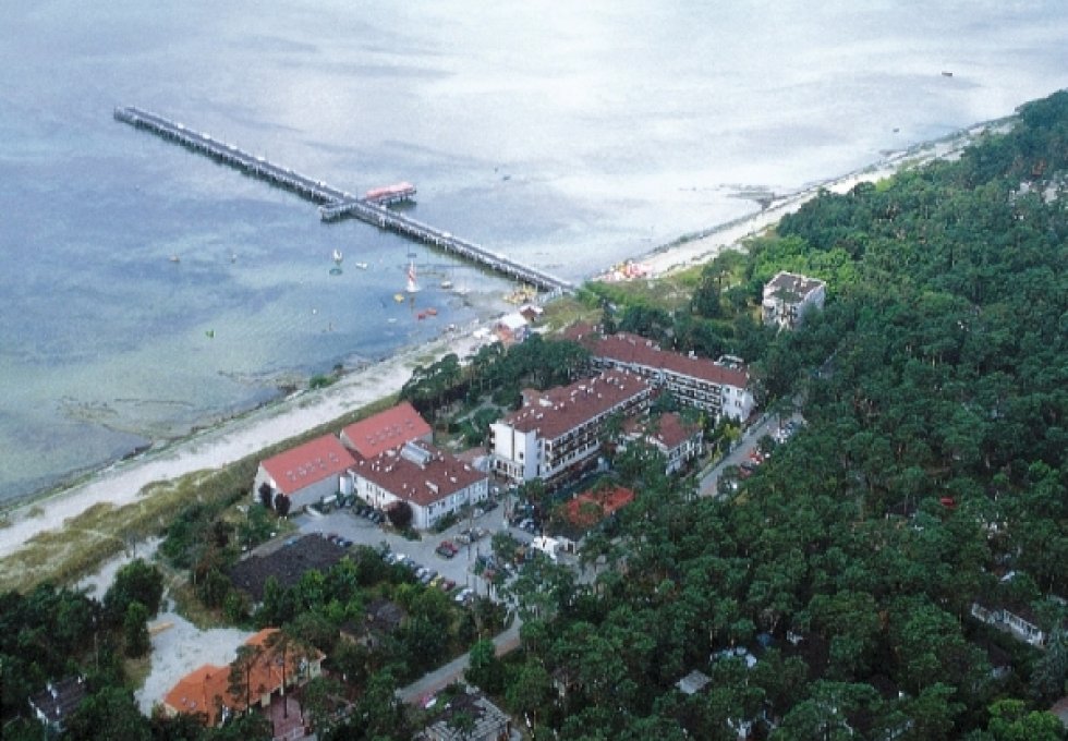 hotel *** - Hotel Neptun Ośrodek Szkoleniowo-Wypoczynkowy PKO BP SA