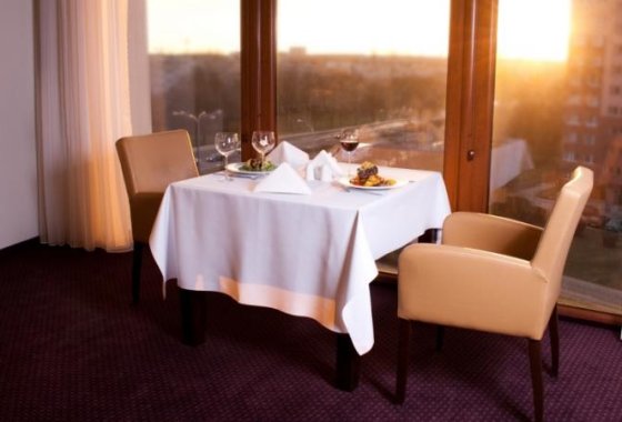 hotel *** - Hotel Vestil Piotrków Trybunalski*** - Usługi - zdjęcie 1