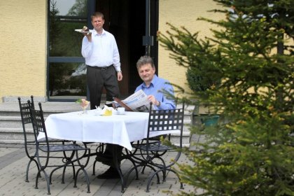 hotel *** - Zajazd „Pod Wierzbą” - zdjęcie 1