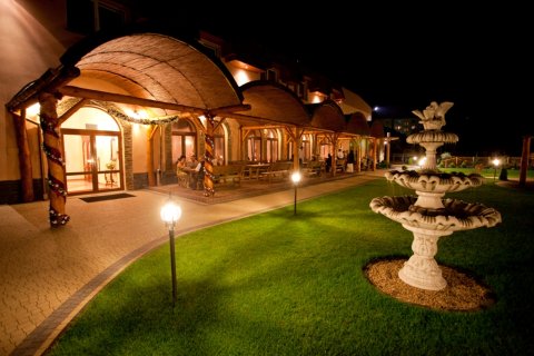 Złote Arkady - Kompleks Hotelowo-restauracyjny