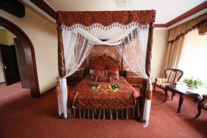 hotel - Złote Arkady - Kompleks Hotelowo-restauracyjny - zdjęcie 4