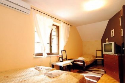 hotel *** - Willa Pod Basztą - zdjęcie 9