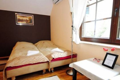 hotel *** - Willa Pod Basztą - zdjęcie 8