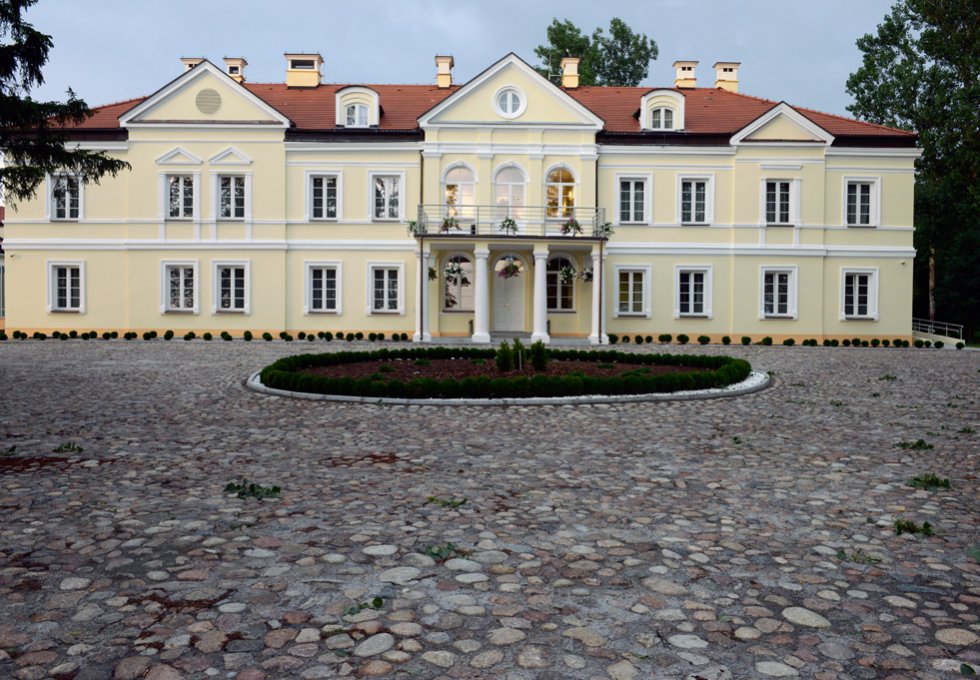 pałac - Hotel Sobienie Królewskie Golf & Country Club