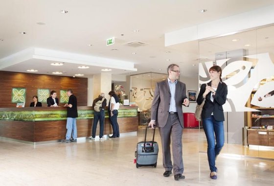 hotel **** - Hilton Garden Inn Kraków - Usługi - zdjęcie 1