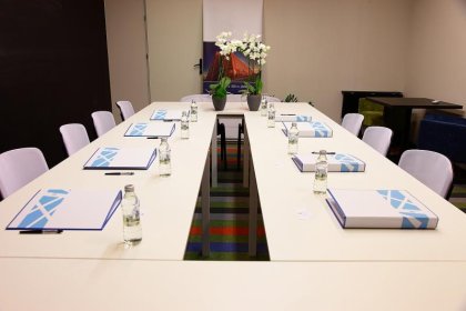 hotel **** - Loft Aparts - zdjęcie 2