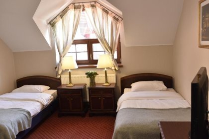 hotel *** - Hotel i Restauracja Zielona Weranda - zdjęcie 1